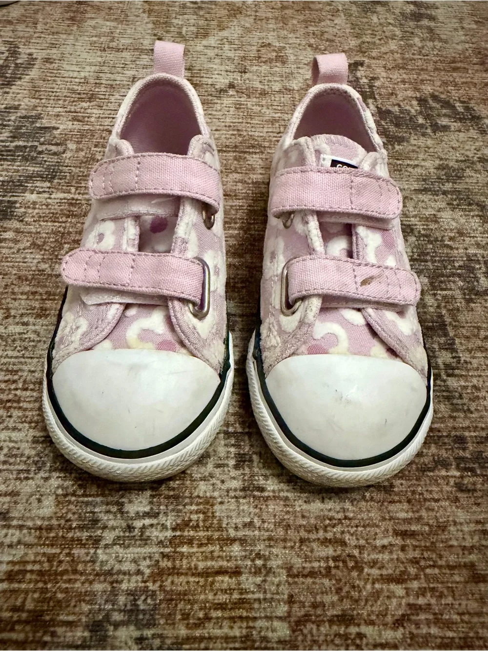 Converse classic low